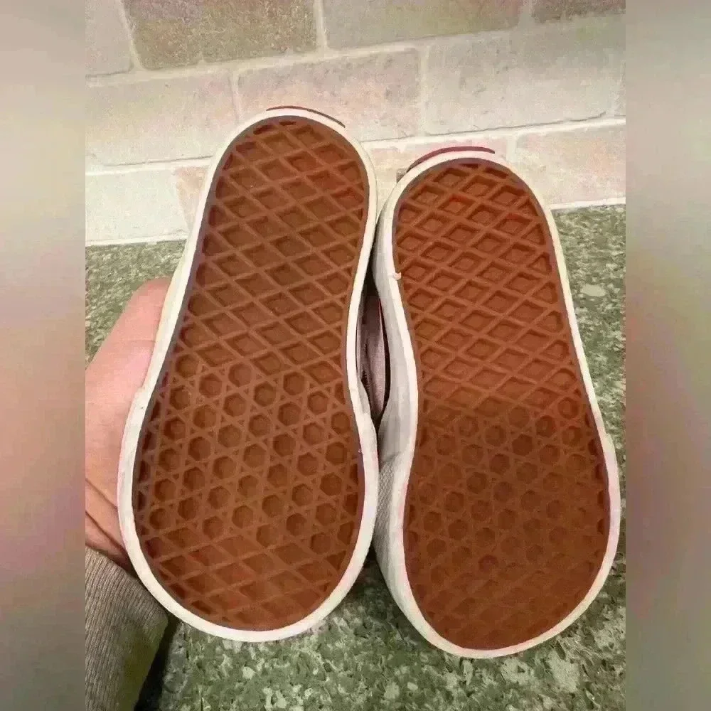 Vans Pink Slip On V Checkerboard Toddler Baby 4 Fashion Sneaker Elastic Pull Tab